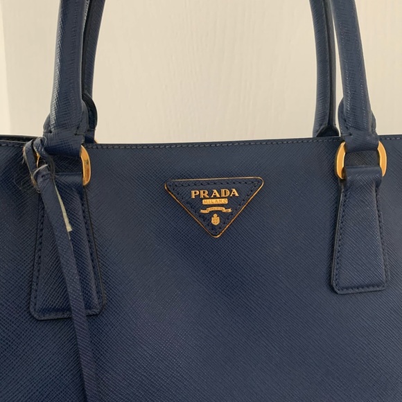 PRADA Saffiano leather tote bag - Picture 3 of 16